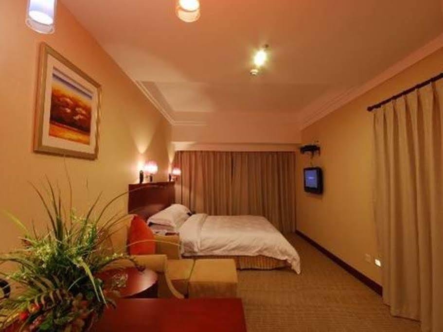 Starway Hotel Silver Zhuhai Zewnętrze zdjęcie